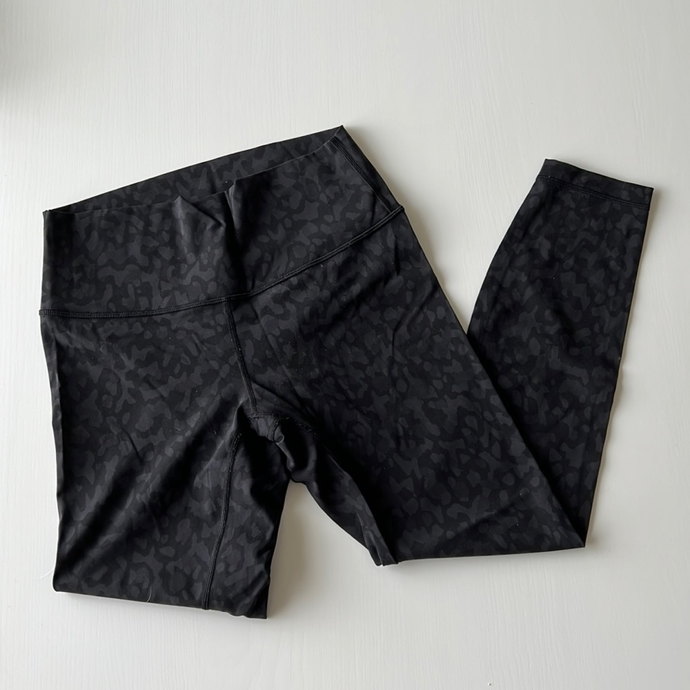 Lululemon printed 28" legging